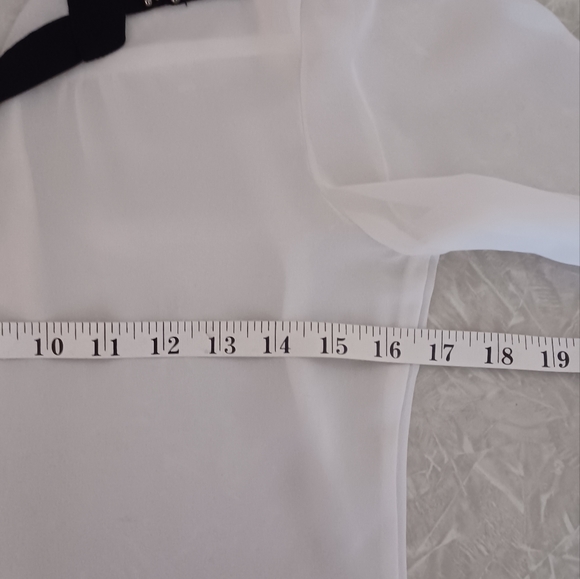 Sheer top - Picture 7 of 10